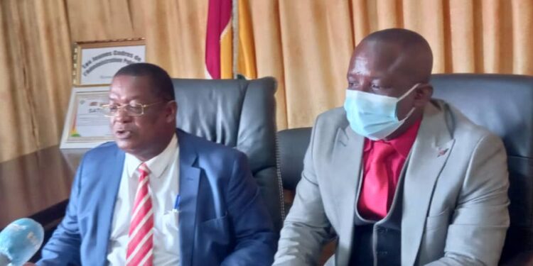La CNTG et l’USTG de Abdoulaye Camara invitent les fonctionnaires a accepter le prélèvement des 5% sur les salaires