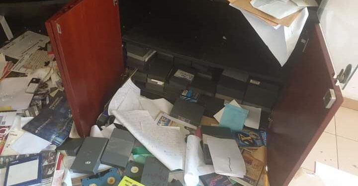 Guinée: les locaux du ministère de la communication et la RTG Boulbinet saccagés