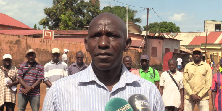 Société des eaux de Guinée SEG : ‘’la gestion du DG Amadou Djouldé Diallo, jugé catastrophique par des travailleurs. Près de 20 ans de galère sans embauche à la clé un salaire minable de 4 40 000 francs guinéens’’ nous a confié un ouvrier