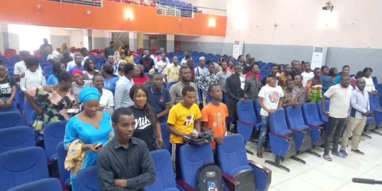 Guinée: PADES offre une formation aux étudiants en Communication